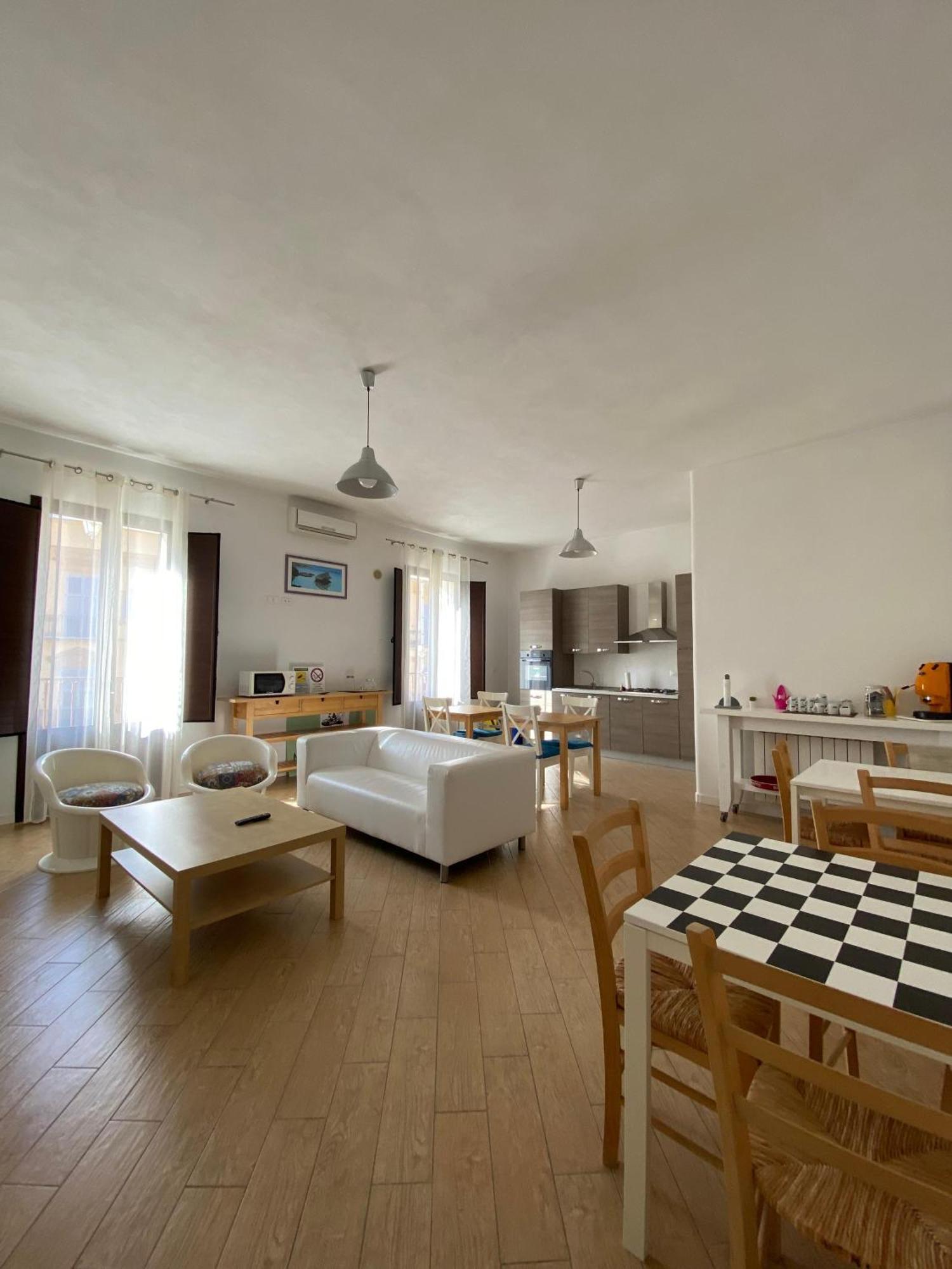 Manu'S House B&B Πόρτο Εμπέντοκλε Εξωτερικό φωτογραφία