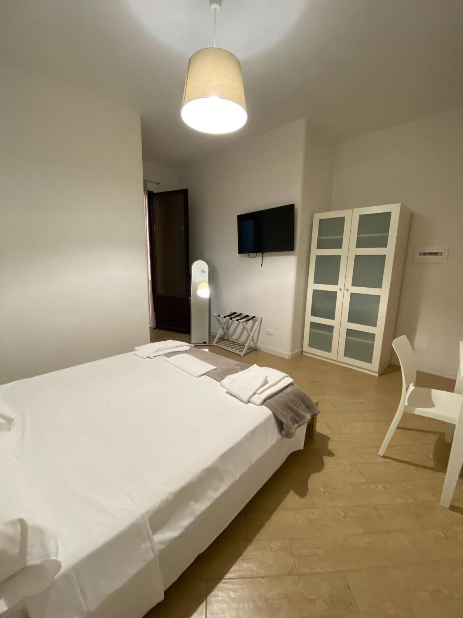 Manu'S House B&B Πόρτο Εμπέντοκλε Εξωτερικό φωτογραφία